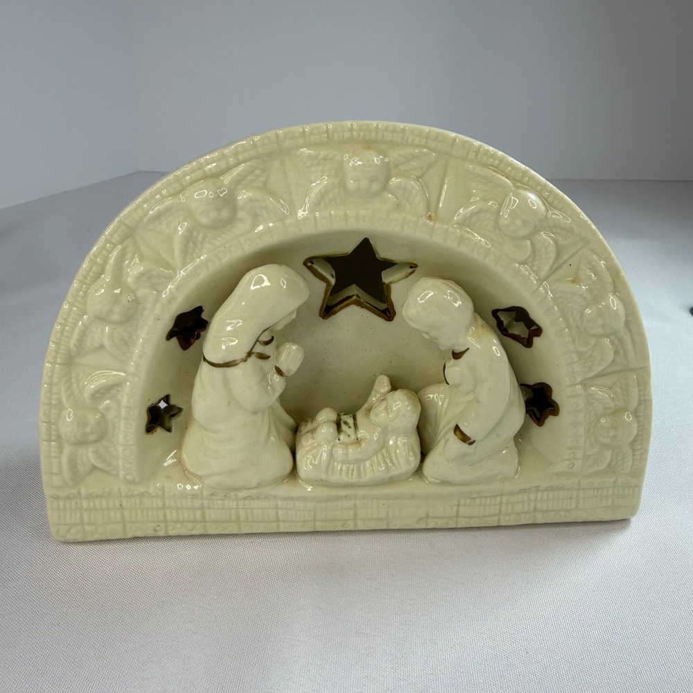 Gift Collection Ceramic Nativity Candleholder Unisex OS Cream‎ Good 1998 Vintage
